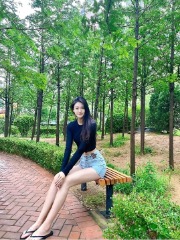 漂亮老婆出.轨该教训他吗