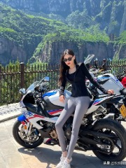 成为公爵家的丑女