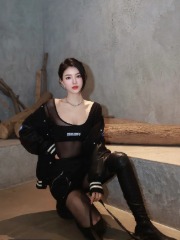 绿茶攻穿成豪门恶毒男妻番外