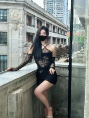 和男友一起穿无限游戏后大佬竟是我自己免费阅读