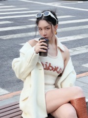 《双面娇娃》微微